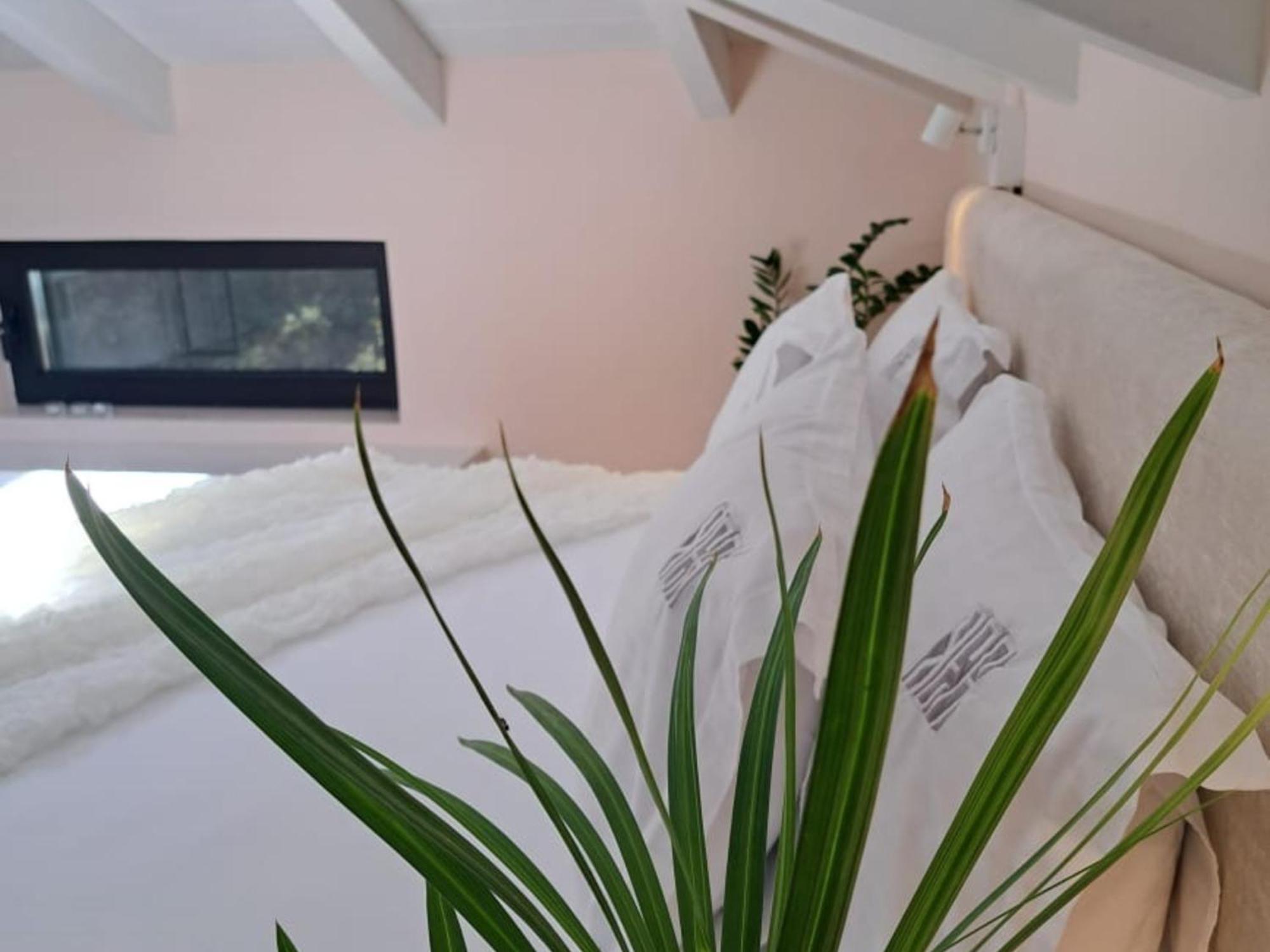 Rea Boutique Hotel Himare Exterior photo